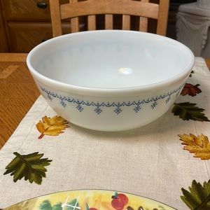 Pyrex Bowl